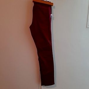 Old Navy Women's Skinny Jeans - Burgundy